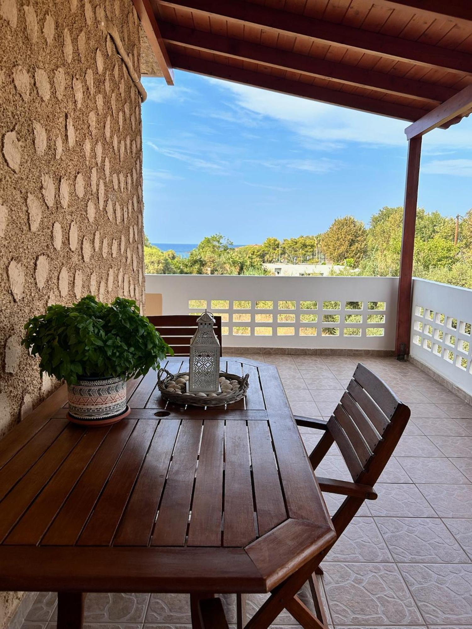 Beachway Home Kato Daratso Exterior photo