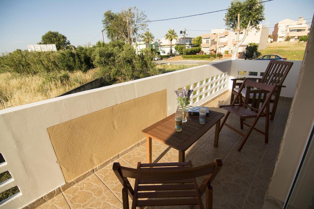 Beachway Home Kato Daratso Exterior photo